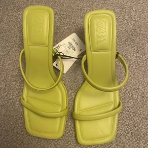NWT Zara lime green size 39 sandals